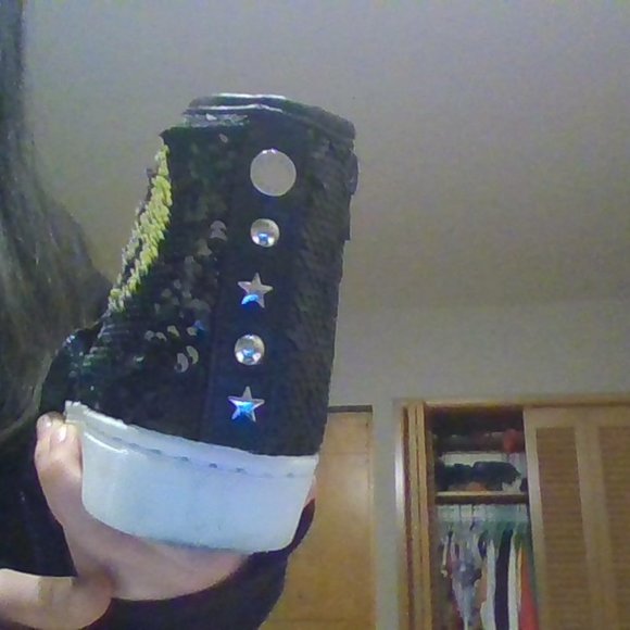 Shoes - Picture 4 of 4